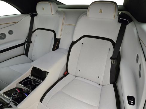 New 2025 Rolls-Royce Spectre Black Badge w/ Leather Finishing Pack image 16