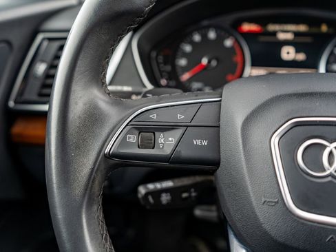 Used 2023 Audi Q5 2.0T Premium w/ Convenience Package image 24