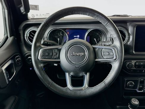 Used 2023 Jeep Wrangler Unlimited Sahara w/ Cold Weather Group AWD/4WD image 17