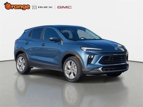 Used 2024 Buick Encore GX Preferred image 2