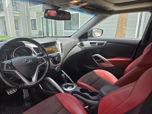 Used 2014 Hyundai Veloster w/ Style Package 02 FWD image 15