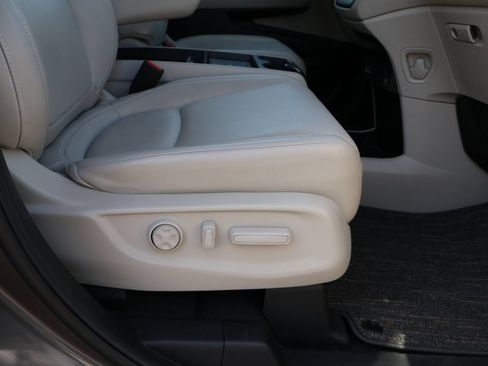 Certified 2025 Honda Odyssey EX-L image 10