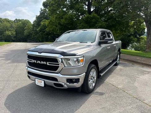Used 2022 RAM 1500 Big Horn AWD/4WD image 3