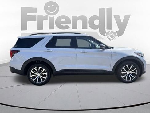 New 2026 Ford Explorer ST-Line AWD/4WD image 9