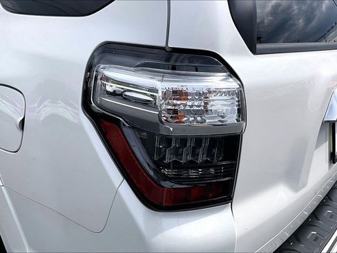 Used 2015 Toyota 4Runner Limited image 30