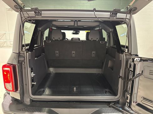 Used 2022 Ford Bronco Black Diamond w/ Sasquatch Package AWD/4WD image 9