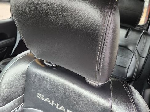 Used 2023 Jeep Wrangler Unlimited Sahara w/ Cold Weather Group image 6