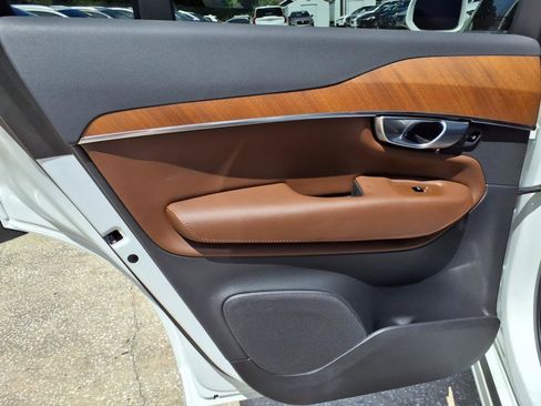 Certified 2024 Volvo XC90 B5 Plus image 20