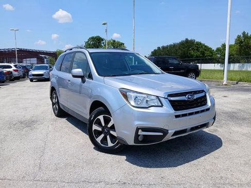 Used 2017 Subaru Forester 2.5i Limited image 2
