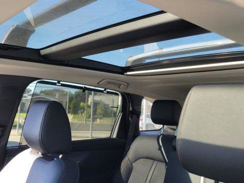 Certified 2025 MAZDA CX-70 Plug-In Hybrid w/ Premium Pkg image 35