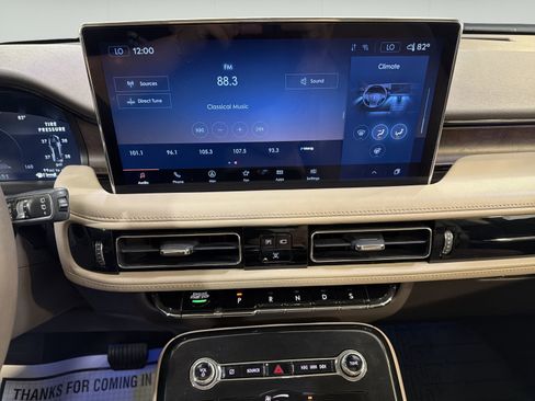 Used 2022 Lincoln Nautilus Reserve FWD image 17