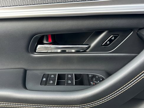 New 2026 MAZDA CX-90 Plug-In Hybrid w/ Preferred image 11