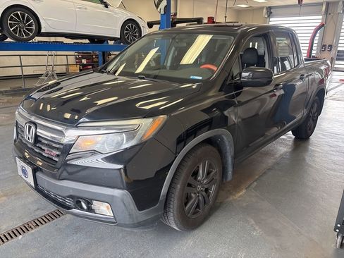 Used 2017 Honda Ridgeline Sport image 5