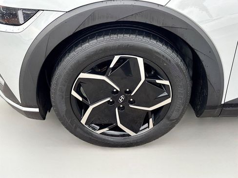 Used 2024 Hyundai Ioniq 5 SEL RWD image 30