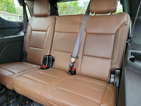 Certified 2023 Chevrolet Tahoe High Country RWD image 4