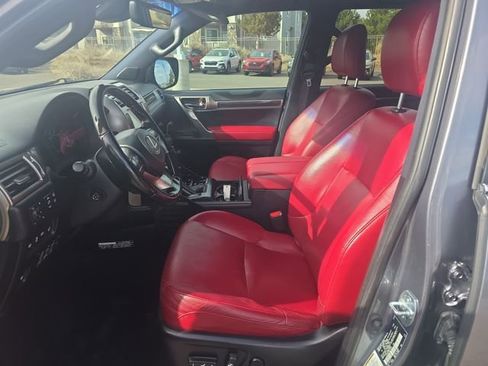Used 2021 Lexus GX 460 Luxury w/ Off Road Package image 11