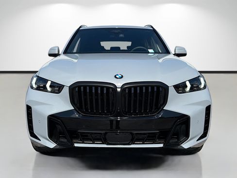 New 2026 BMW X5 xDrive40i w/ M Sport Package AWD/4WD image 8