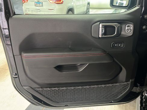 New 2026 Jeep Wrangler Unlimited Rubicon image 15