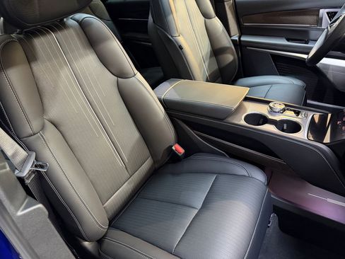 New 2026 Cadillac Vistiq Sport image 57