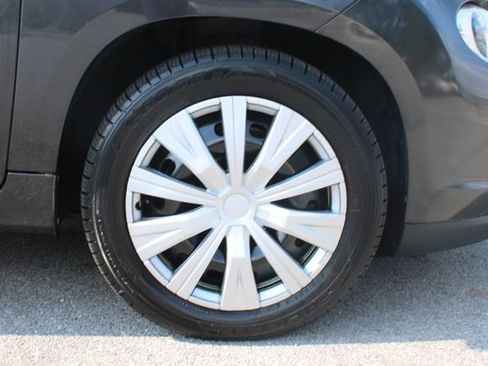 Used 2014 FIAT 500L Pop FWD image 32