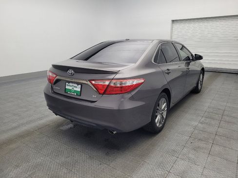 Used 2016 Toyota Camry SE image 9