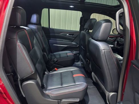 Used 2024 Chevrolet Traverse RS w/ LPO, Floor Liner Package image 35