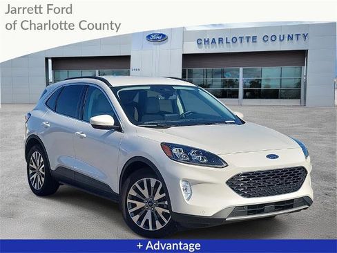 Certified 2022 Ford Escape Titanium image 1