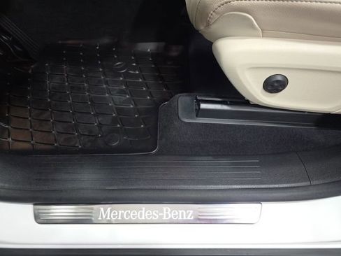 Used 2023 Mercedes-Benz GLE 350 4MATIC w/ Premium Package image 14