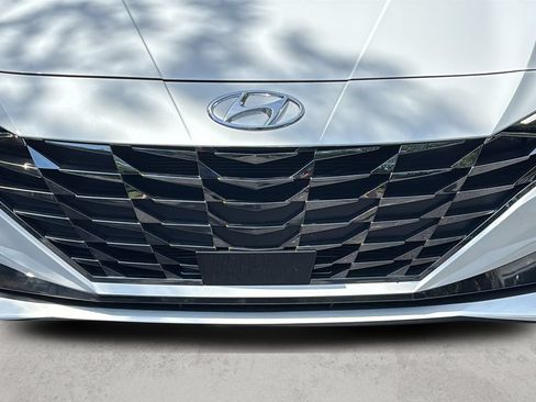 Certified 2023 Hyundai Elantra Limited FWD image 44