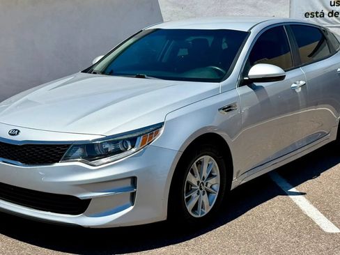 Used 2017 Kia Optima LX FWD image 1