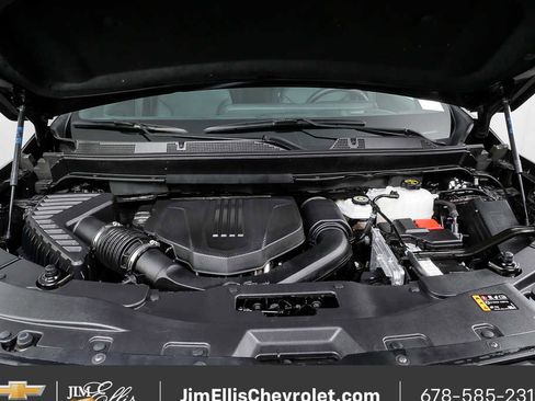 Used 2025 Chevrolet Traverse LT image 34