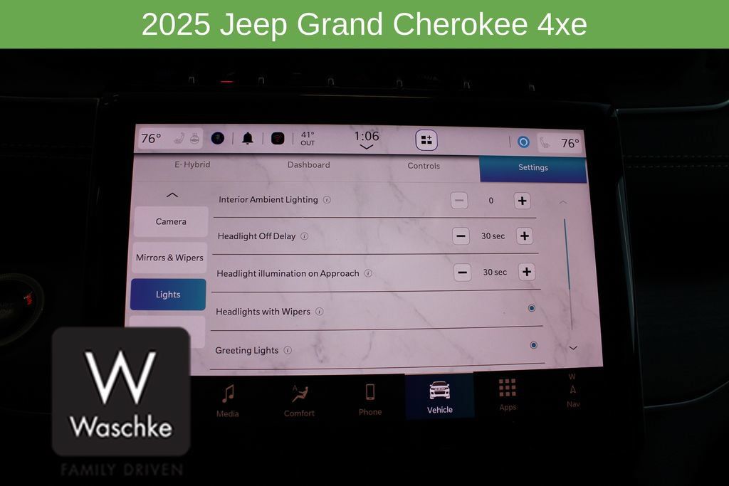 New 2025 Jeep Grand Cherokee Limited 4xe w/ Trailer Tow Package AWD/4WD image 54