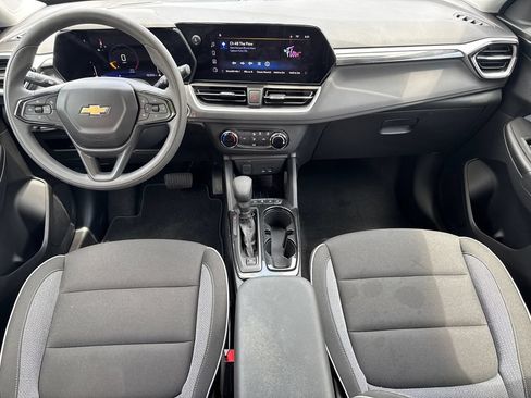 Used 2024 Chevrolet TrailBlazer LS w/ LS Confidence Package FWD image 23