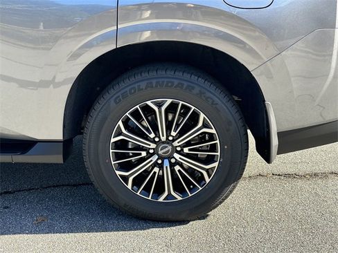 New 2026 Nissan Armada Platinum image 15