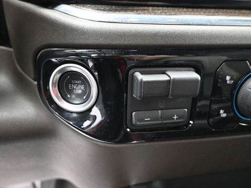 Used 2025 Chevrolet Silverado 2500 LT image 19