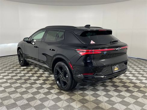 New 2026 Chevrolet Equinox EV RS image 18