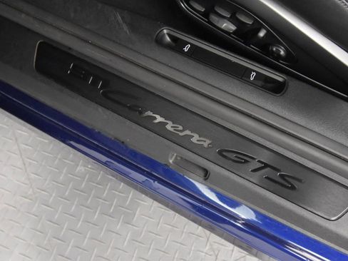 Certified 2024 Porsche 911 Carrera GTS image 19
