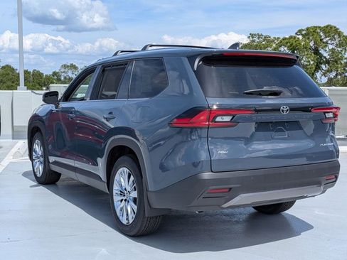 New 2026 Toyota Grand Highlander AWD image 9