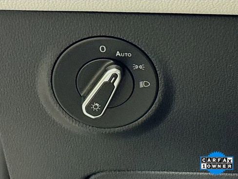 Used 2025 Volkswagen Taos S image 10