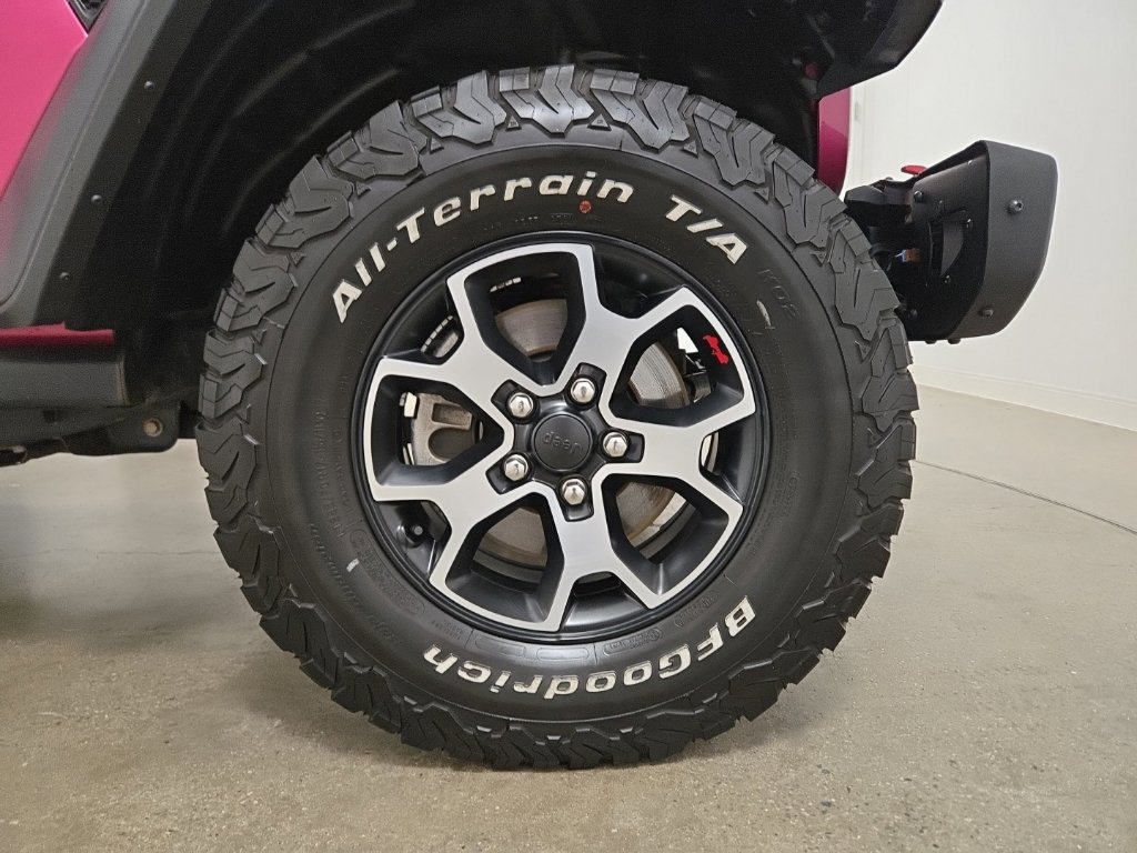 Used 2022 Jeep Wrangler Rubicon w/ Steel Bumper Group AWD/4WD image 12