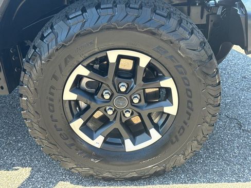 Used 2025 Jeep Wrangler Unlimited Rubicon 4xe w/ Safety Group AWD/4WD image 12