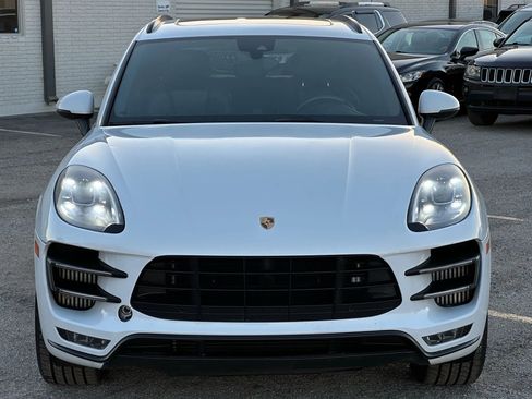Used 2017 Porsche Macan Turbo image 10