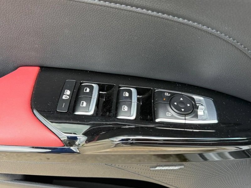 Used 2025 Kia K5 GT-Line w/ GT-Line Premium Package AWD/4WD image 17