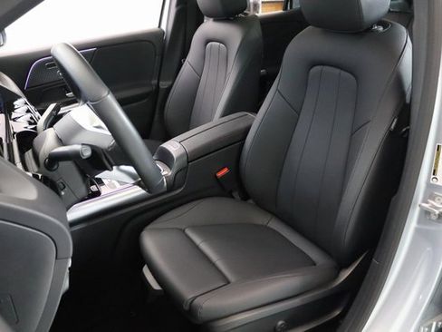 Certified 2025 Mercedes-Benz GLA 250 4MATIC image 16