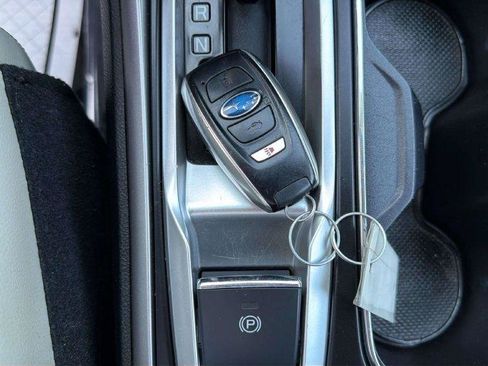 Used 2020 Subaru Ascent Limited AWD/4WD image 35
