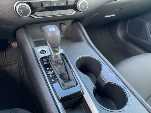 Used 2025 Nissan Altima 2.5 SV image 42