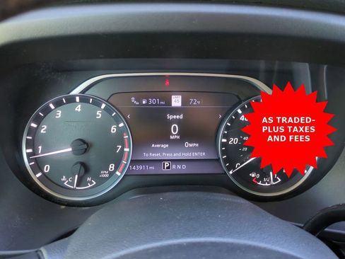 Used 2020 Nissan Titan SV w/ SV Convenience Package image 28