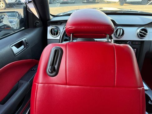 Used 2006 Ford Mustang GT Premium image 51