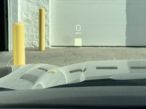 Used 2022 GMC Sierra 1500 AT4 w/ AT4 Premium Package image 28