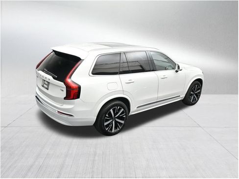 New 2026 Volvo XC90 T8 Core AWD/4WD image 13